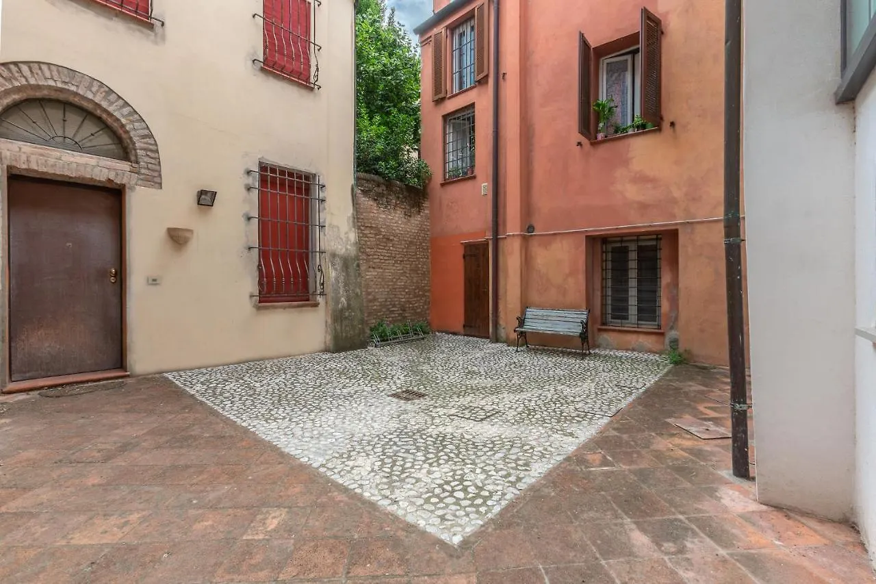 Ferrara Center Apartment X3